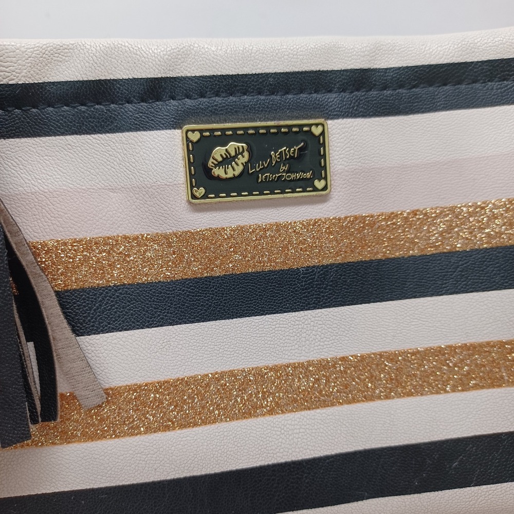 Luv Betsey by Betsey Johnson Striped Glitter Wristlet Pouch Black Gold Cream - Picture 2 of 13